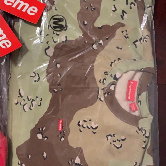 Supreme Small Box Logo Chocolate Chip Camo Crewneck - Picture 2 of 2